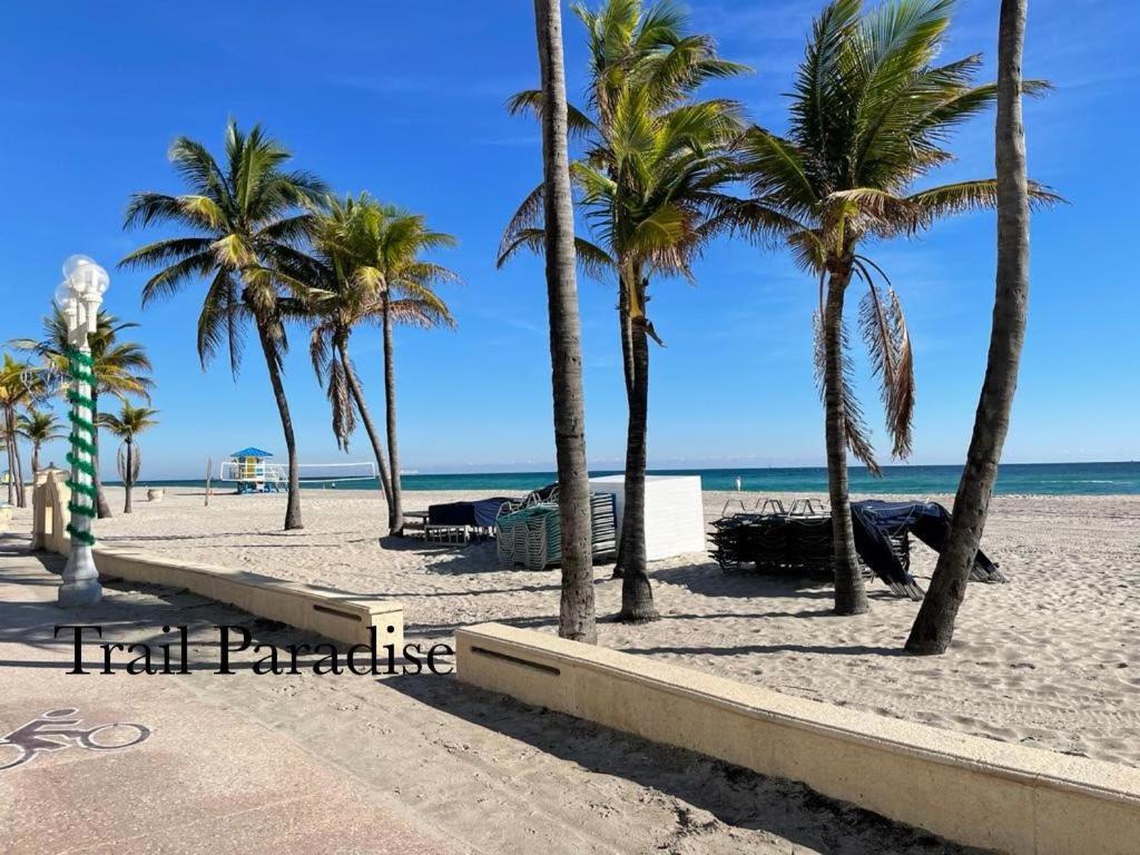 Costa Hollywood Steps To Beach Bagian luar foto
