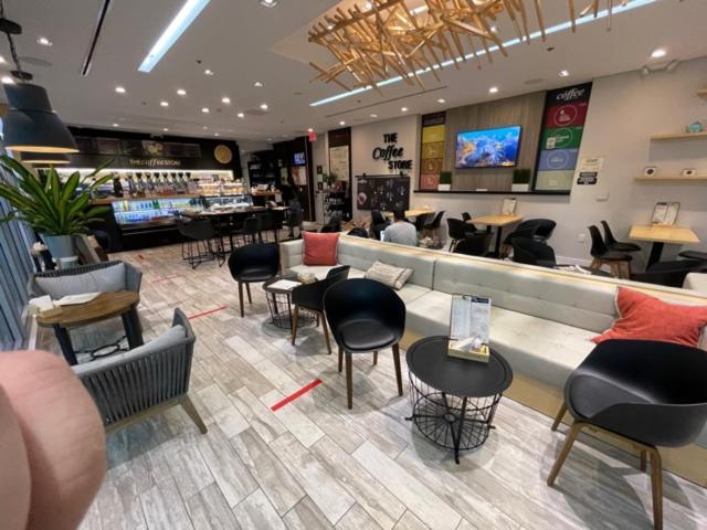 Costa Hollywood Steps To Beach Bagian luar foto