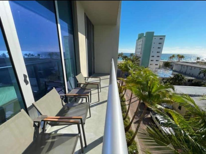 Costa Hollywood Steps To Beach Bagian luar foto