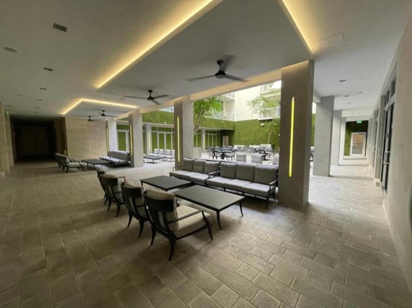 Costa Hollywood Steps To Beach Bagian luar foto